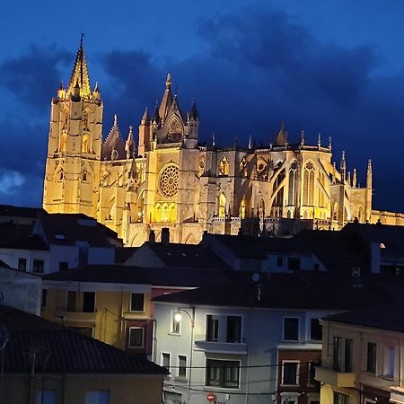 Catedral De Leon II Leão Exterior foto